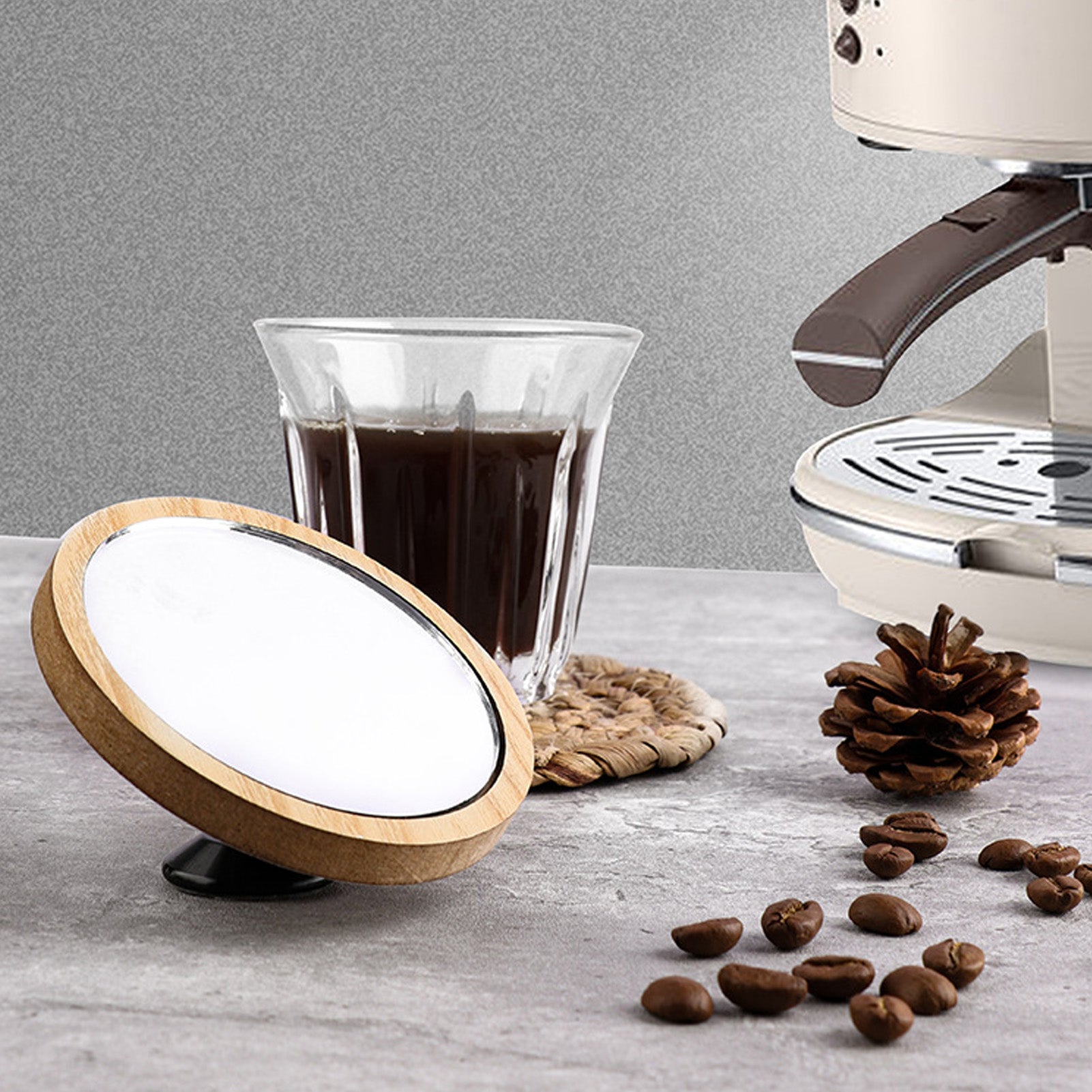 Multidirectional Rotating Espresso Reflector